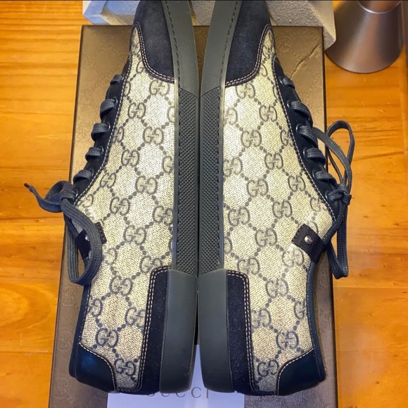 🥾🥾🥾Authentic Gucci Fashion Sneakers - Picture 2 of 12